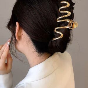 Gold Metallic Wave Clip